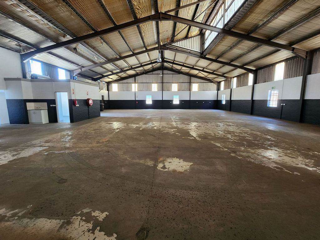 497  m² Industrial space in Triangle Farm photo number 9
