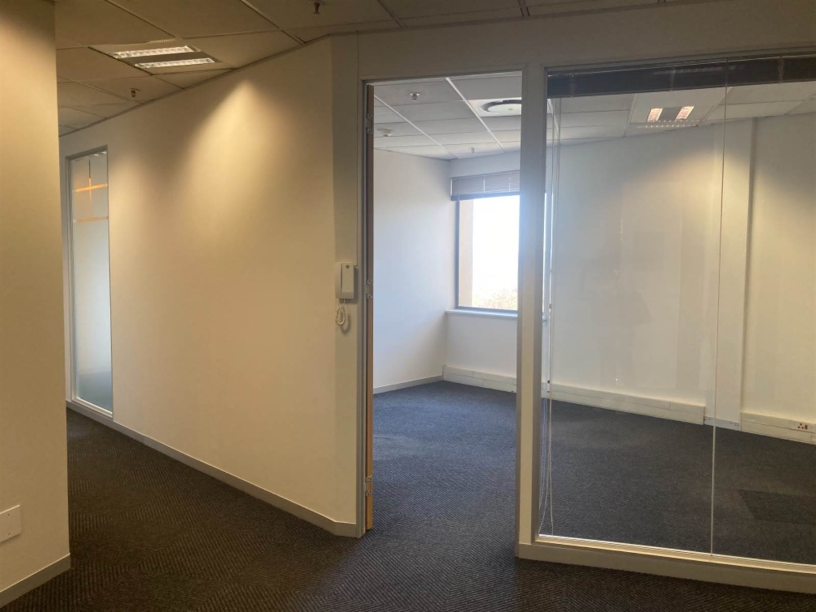 477  m² Commercial space in Rosebank photo number 2