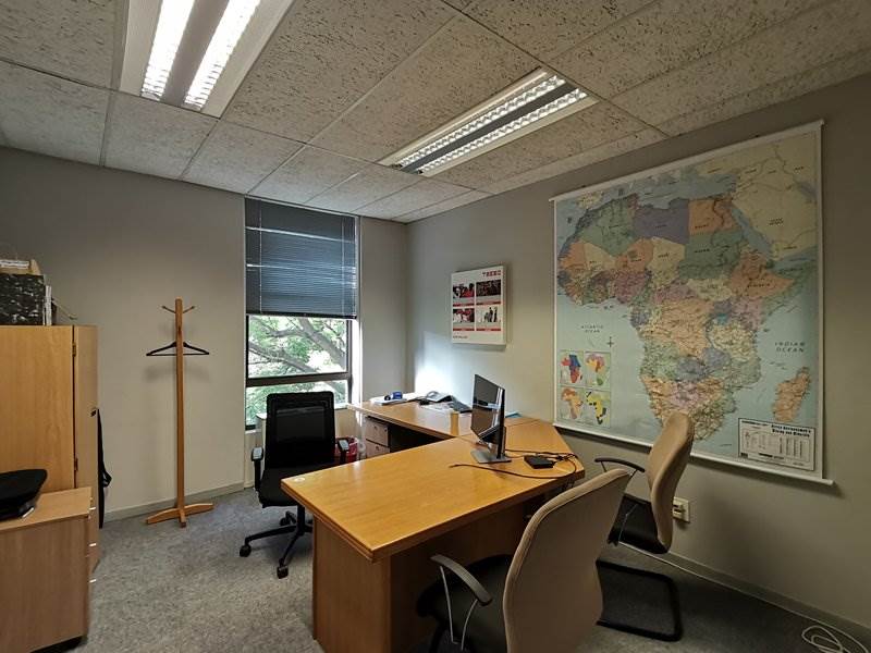 2000  m² Office Space in Rosebank photo number 23