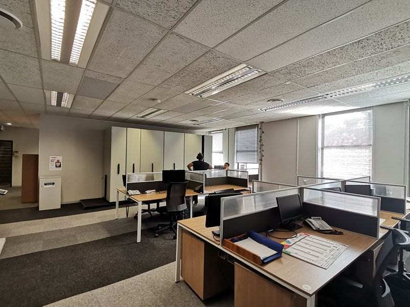2000  m² Office Space in Rosebank photo number 21