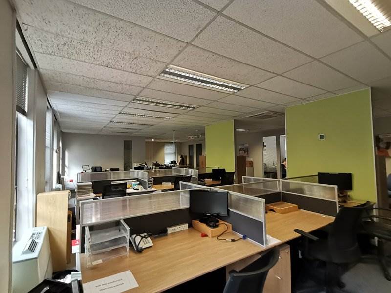 2000  m² Office Space in Rosebank photo number 19