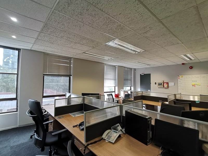 2000  m² Office Space in Rosebank photo number 20