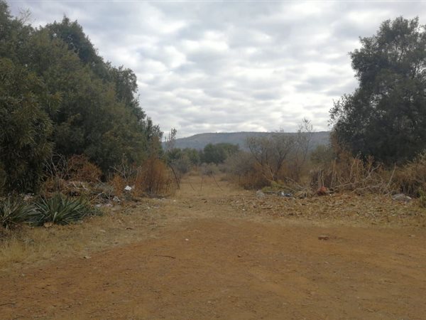 867 m² Land available in Zeerust
