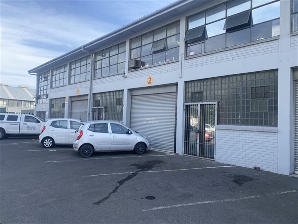 344  m² Industrial space