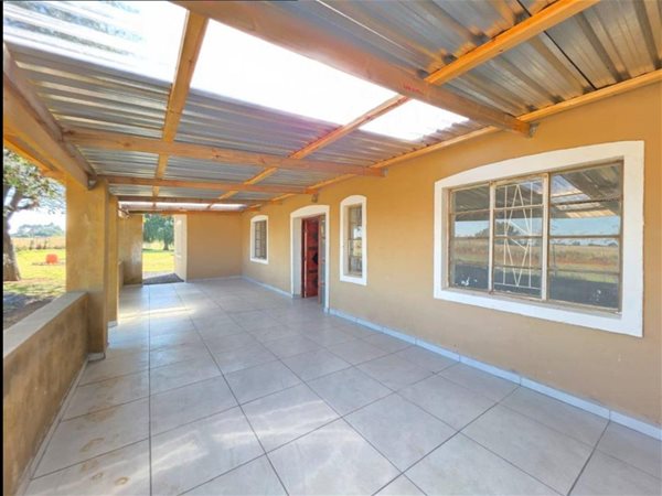 2.1 ha Smallholding 2.1 ha Smallholding