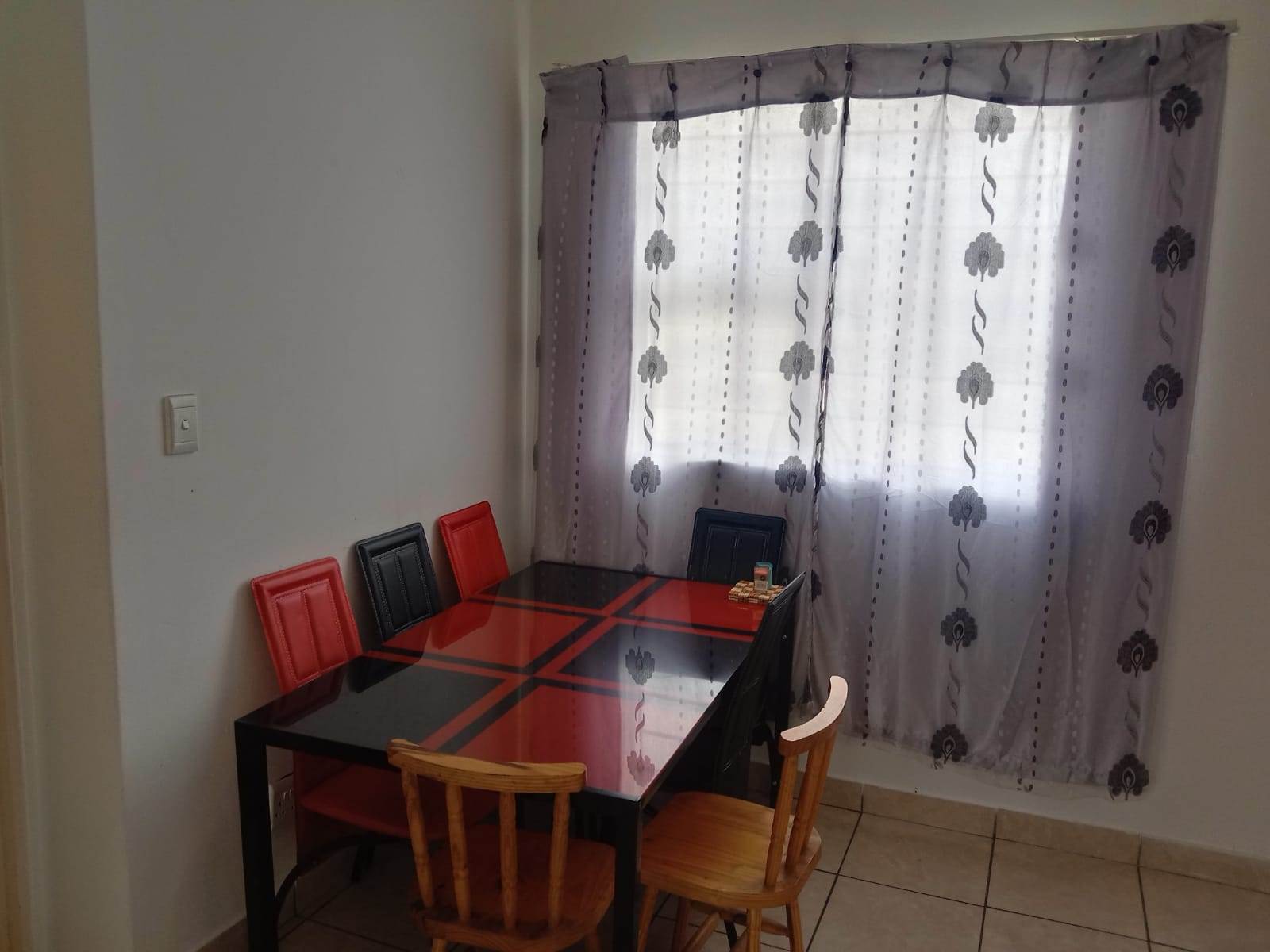 2 Bed Apartment in Madadeni photo number 6