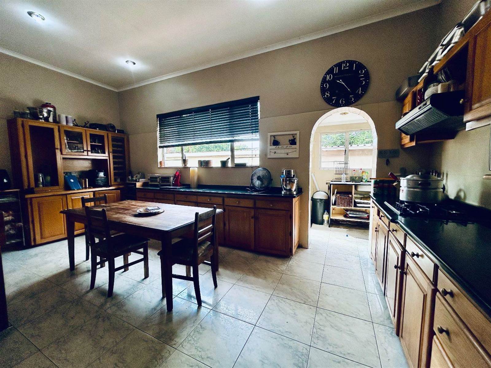 6 Bed House in Vryheid photo number 10