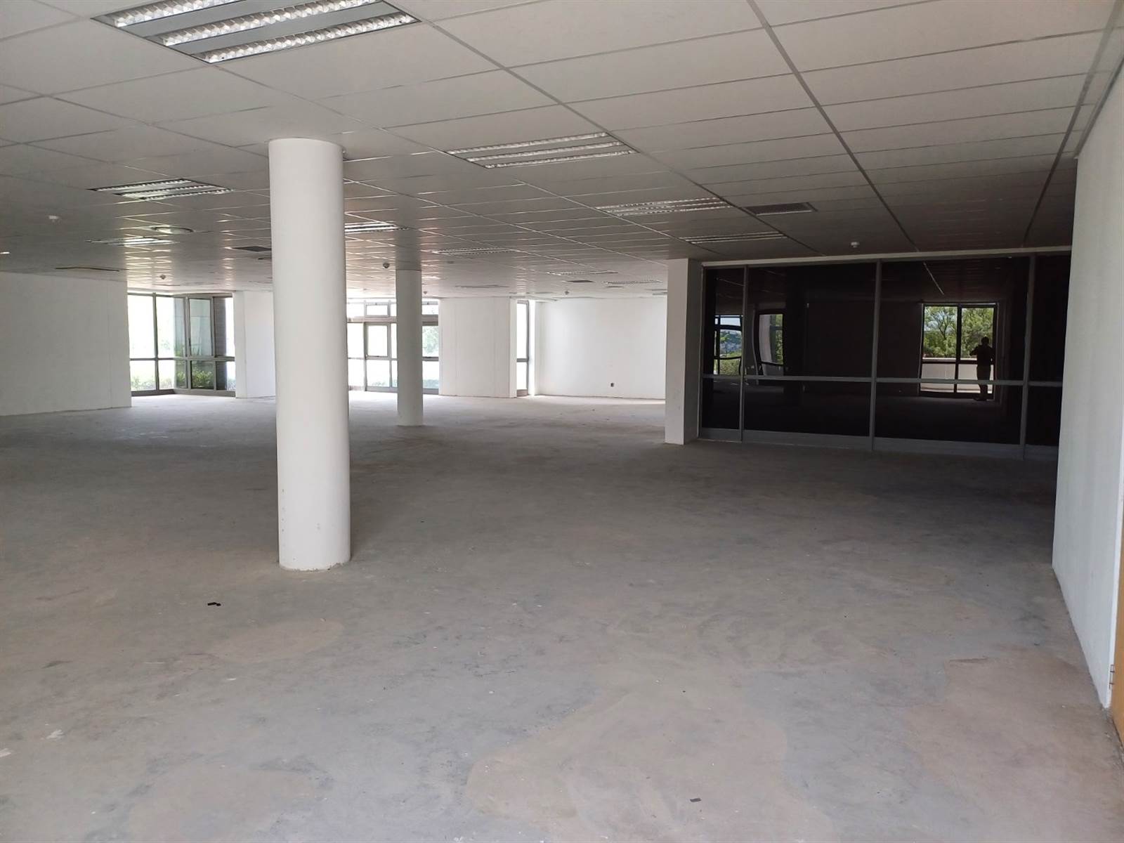 536  m² Commercial space in Waterfall Estate photo number 4