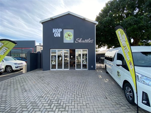150 m² Commercial space 150 m² Commercial space