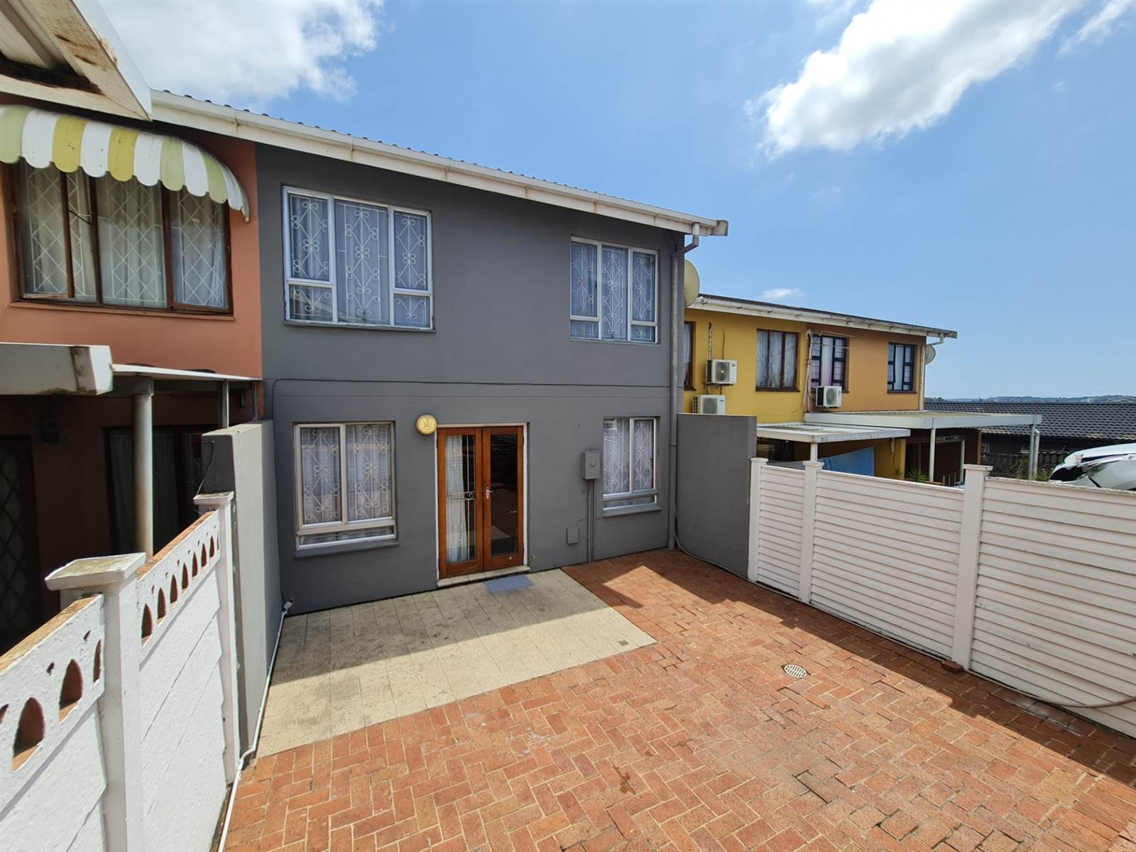 3 Bed House in Newlands West photo number 3