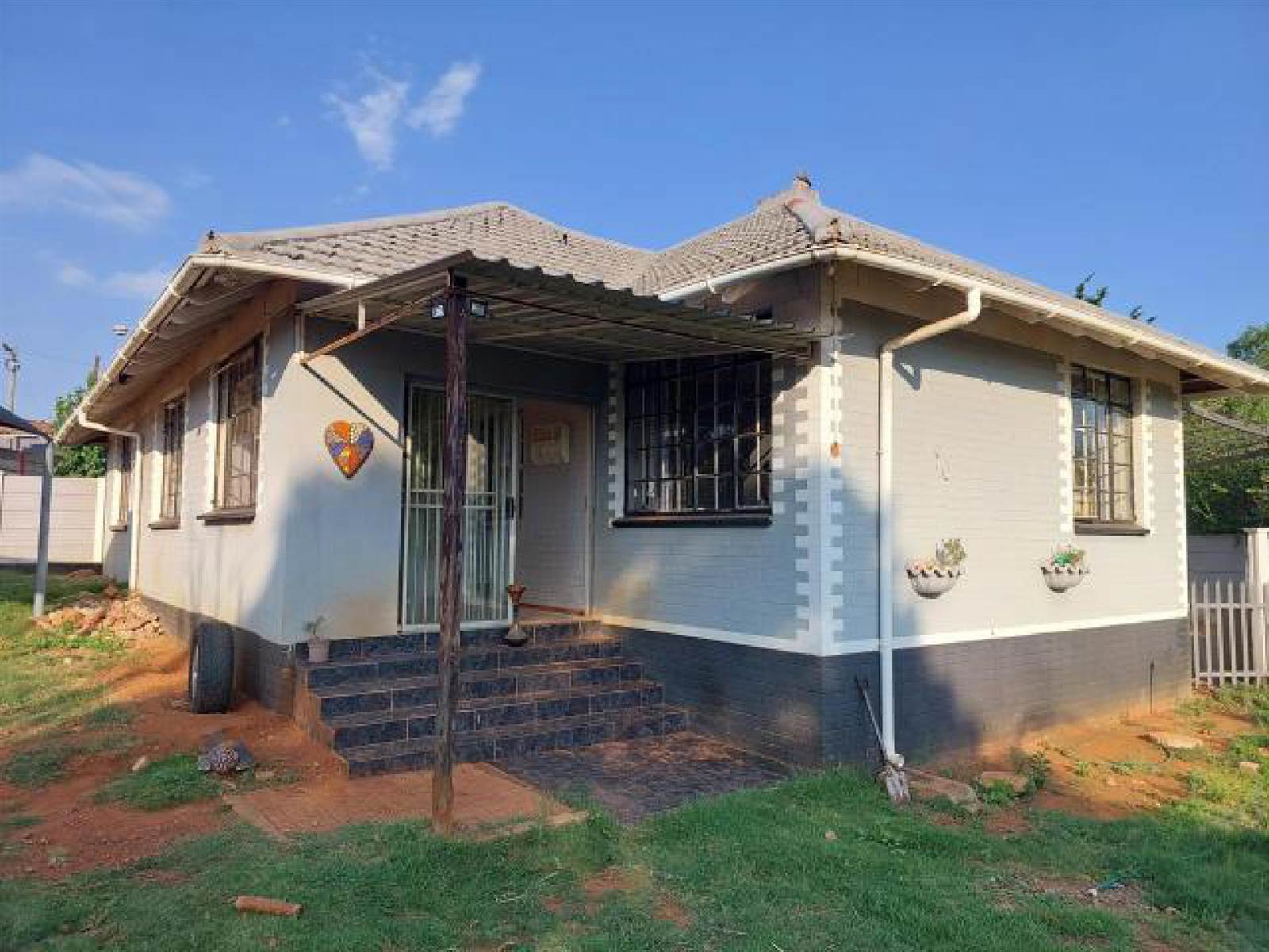 3 Bed House in Stilfontein photo number 1
