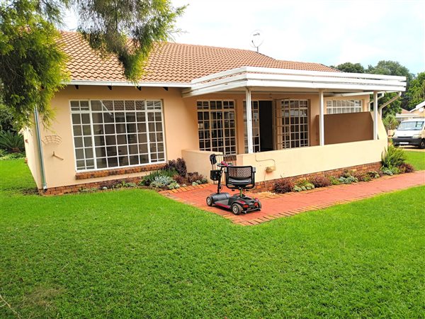 2 Bedroom Townhouse 2 Bedroom Townhouse