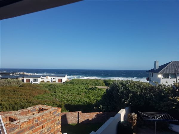5 Bed House in Cape St Francis