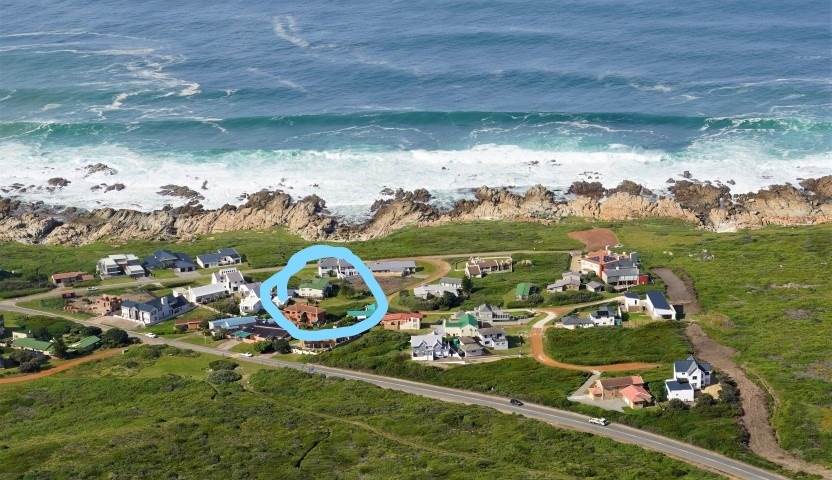 5 Bed House in Cape St Francis photo number 3