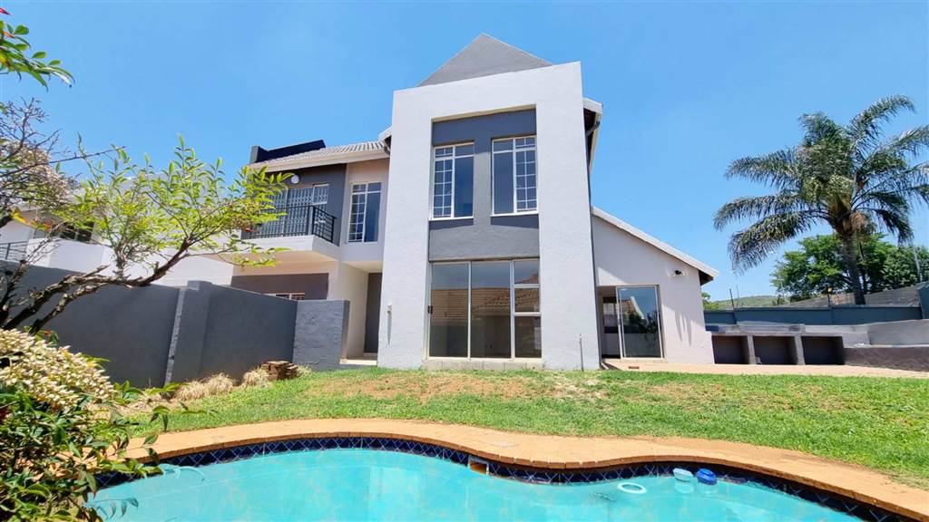 4 Bedroom House 4 Bedroom House
