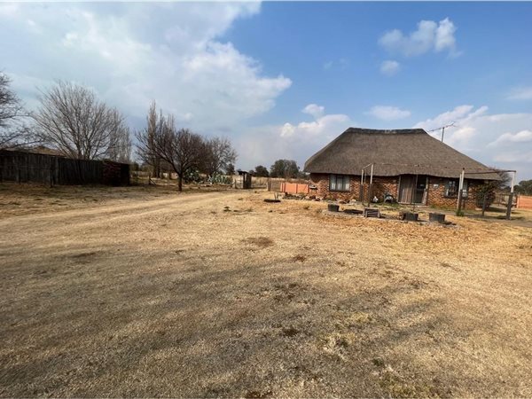 2.5 ha Farm 2.5 ha Farm