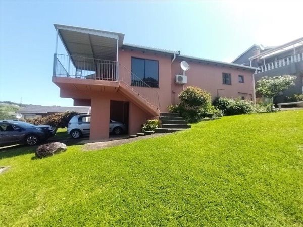 3 Bedroom Townhouse 3 Bedroom Townhouse