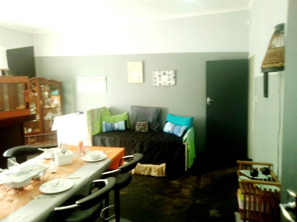 2 Bed House in Randfontein Central photo number 5