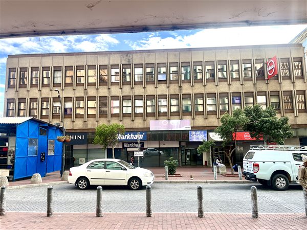 6 500 m² Commercial space 6 500 m² Commercial space
