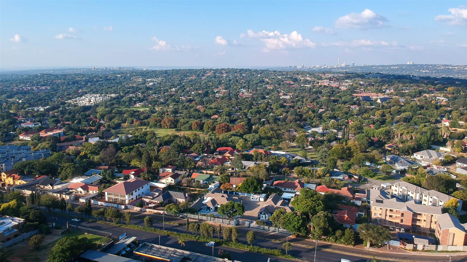1318 m² Land available in Northcliff photo number 8