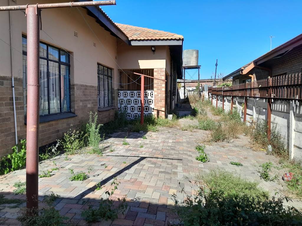 3 Bed House in Seshego photo number 24