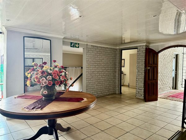 22 Bedroom House