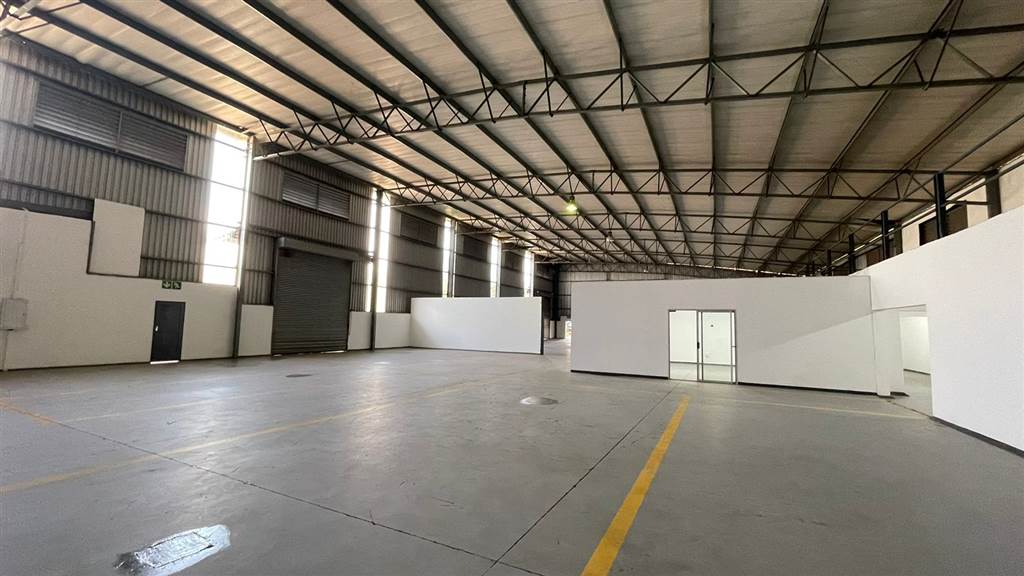 1500  m² Industrial space in Monavoni photo number 11