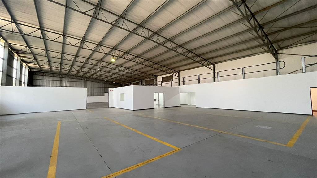 1500  m² Industrial space in Monavoni photo number 9
