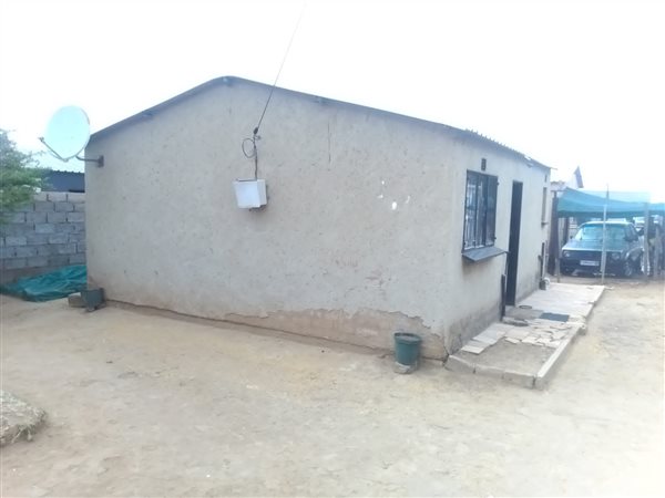 1 Bed House in Thulani