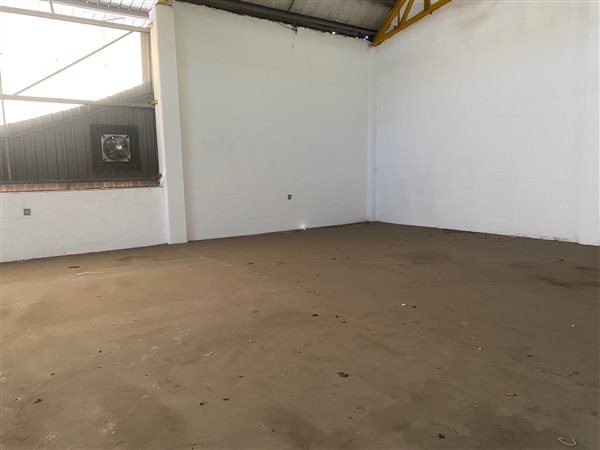 505  m² Industrial space