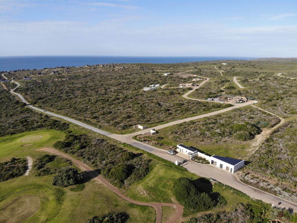 777 m² Land available in Stilbaai photo number 7