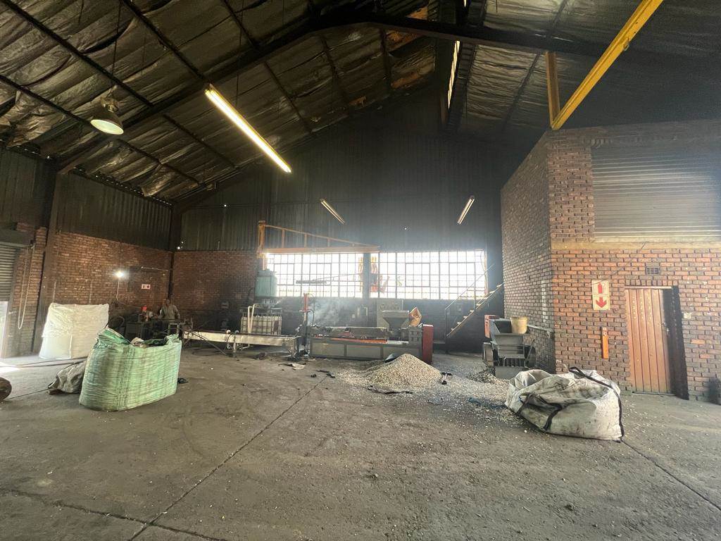 350  m² Industrial space in Benoni South photo number 3
