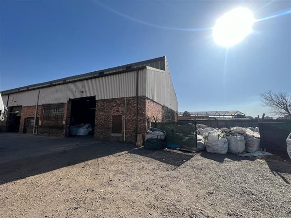 350  m² Industrial space in Benoni South