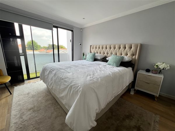 3 Bedroom Townhouse 3 Bedroom Townhouse