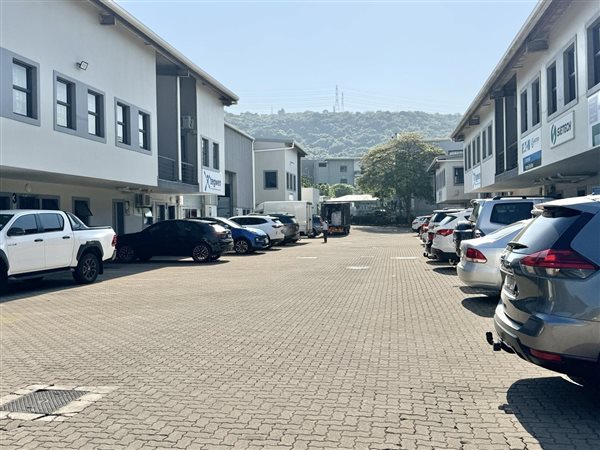 534  m² Commercial space