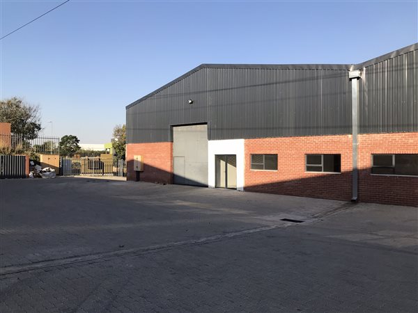 1 125  m² Industrial space