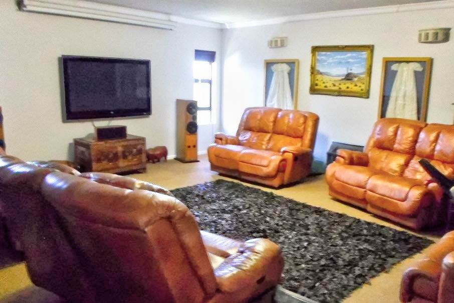 4 Bed House in Stilbaai photo number 5