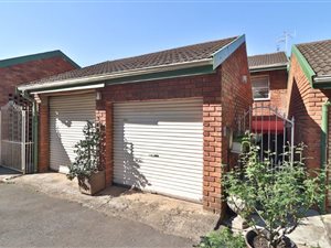 Townhouse in Clarendon