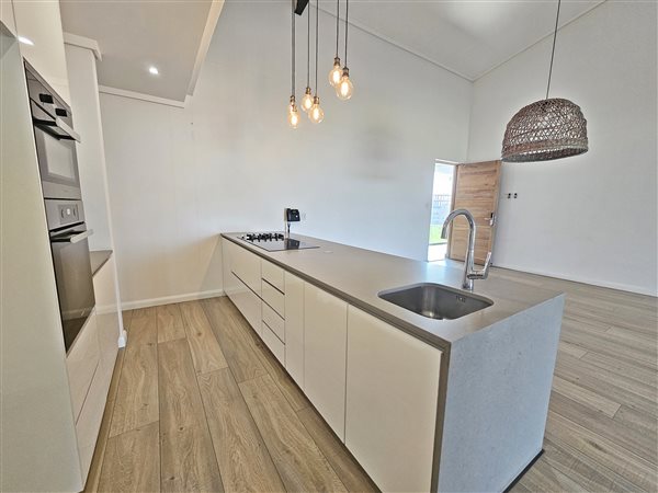 3 Bed Apartment in Midfield Estate