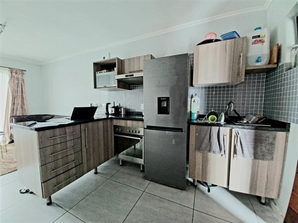 1 Bedroom Flat 1 Bedroom Flat