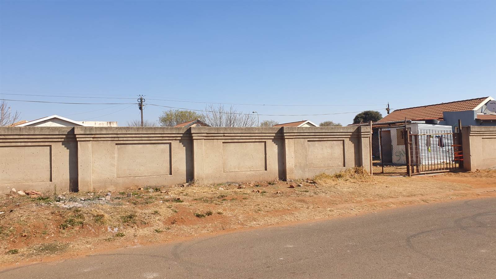 668 m² Land available in Lenasia photo number 2