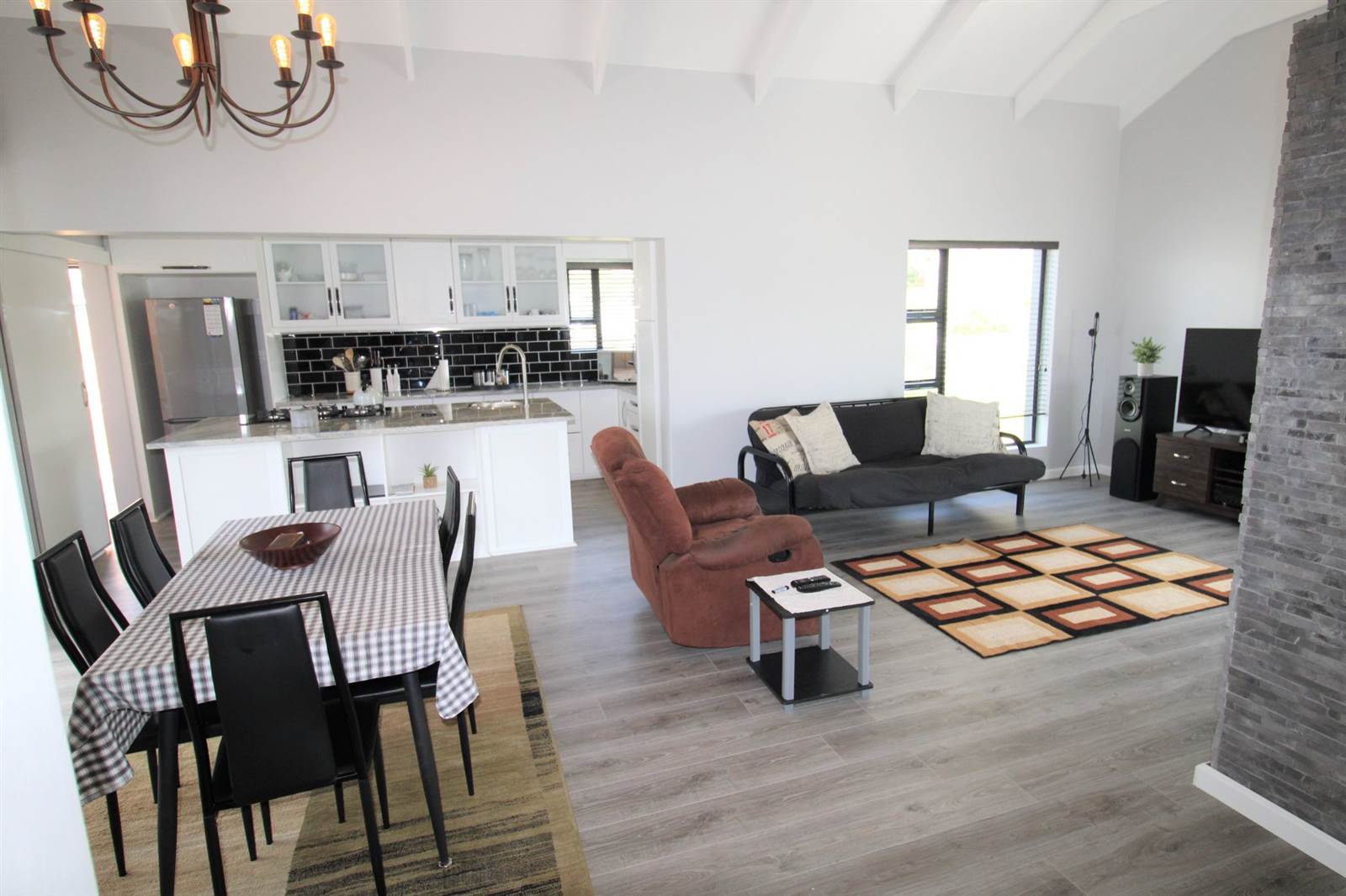 3 Bed House in Bettys Bay photo number 10
