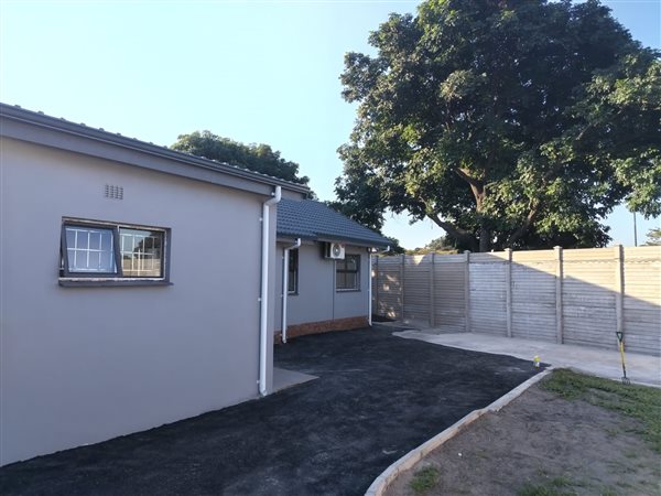 2 Bedroom House 2 Bedroom House
