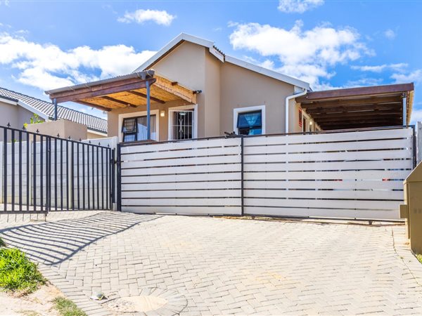 3 Bedroom House 3 Bedroom House