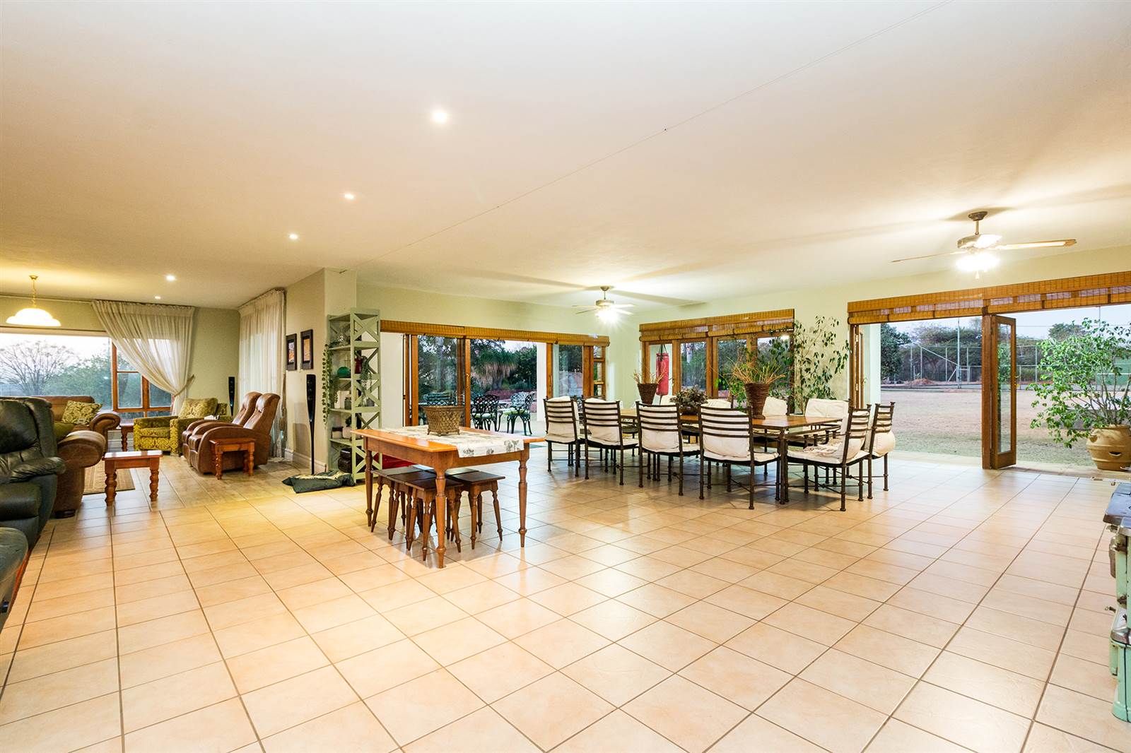 6 Bed House in Mooikloof Equestrian Estate photo number 17