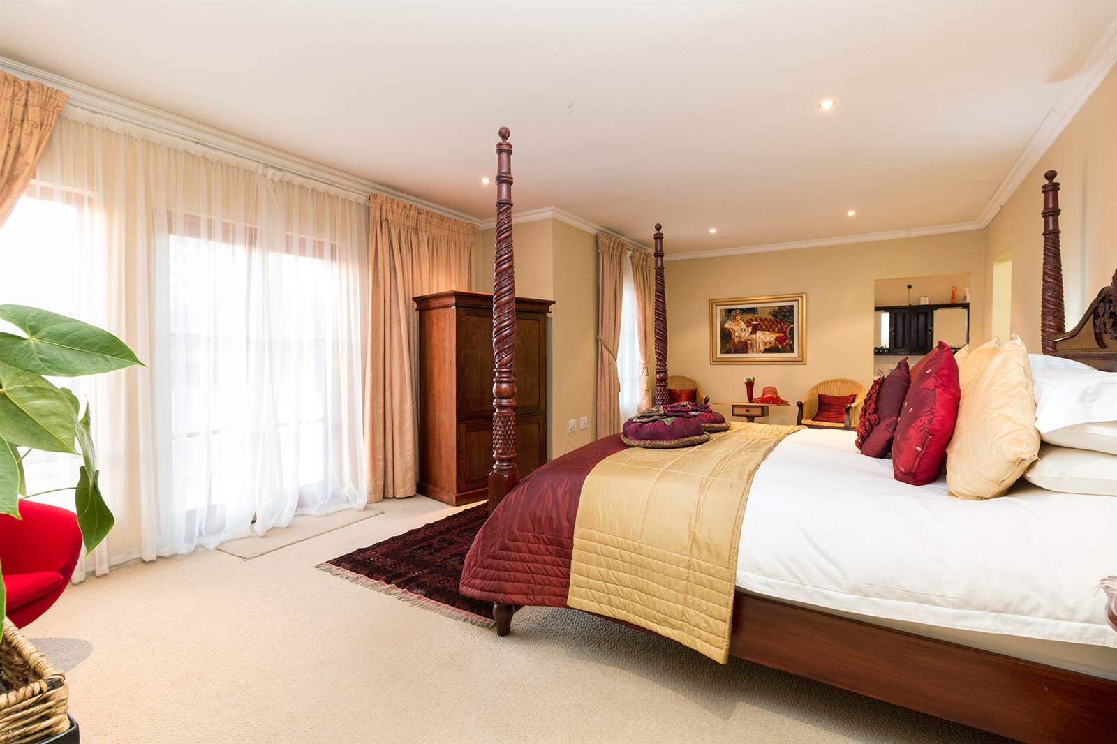 6 Bed House in Mooikloof Equestrian Estate photo number 18