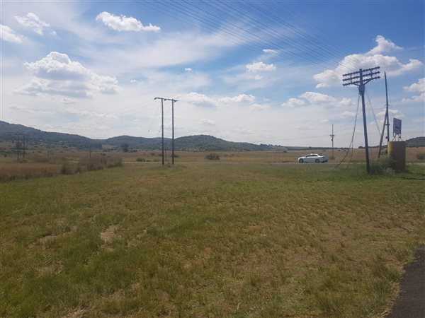 Commercial space in Strydfontein and surrounds