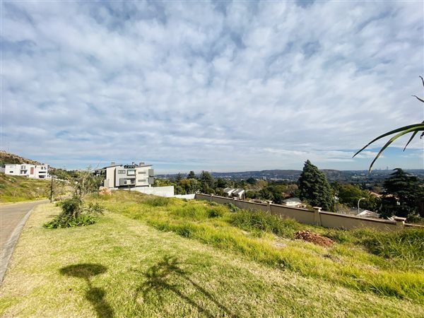 2084 m² Land available in Bedfordview