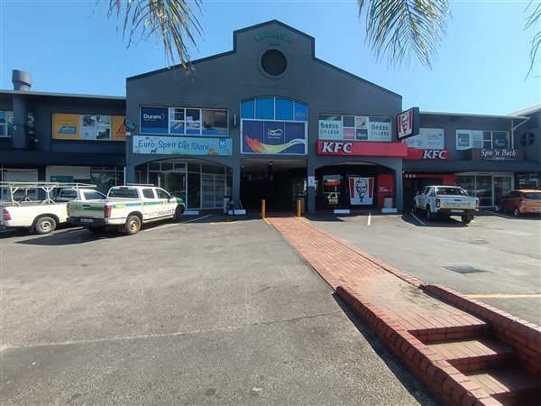 98  m² Retail Space