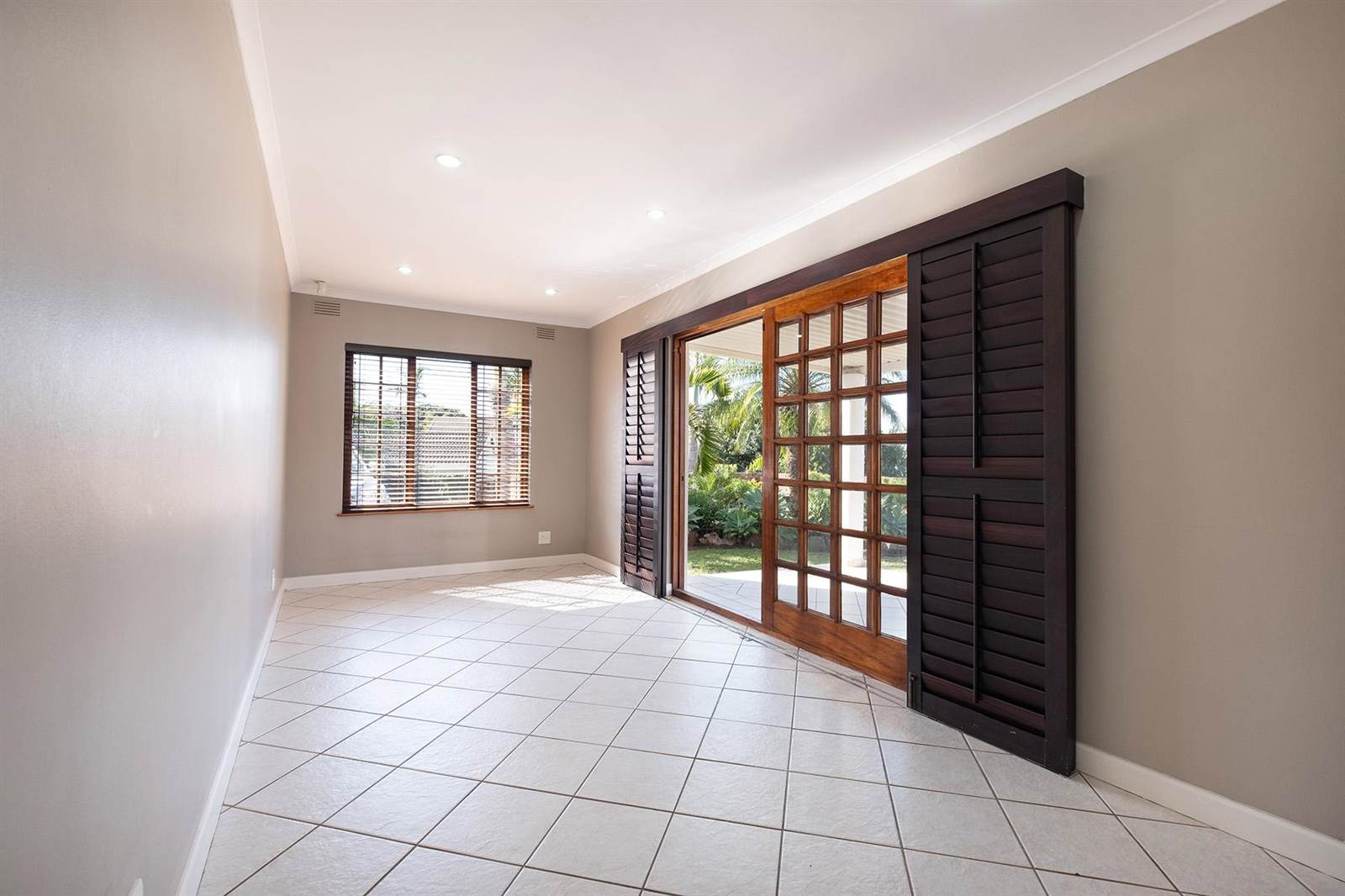 3 Bed Townhouse in Umhlanga Ridge photo number 9